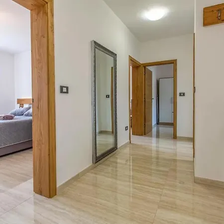 Apartma Rozi * Koper