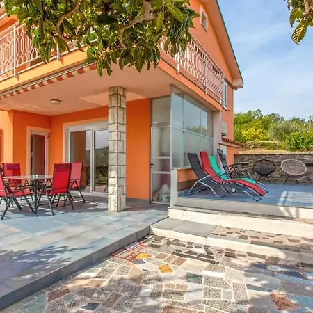 شقة Apartma Rozi