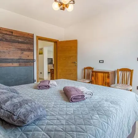 Apartma Rozi
